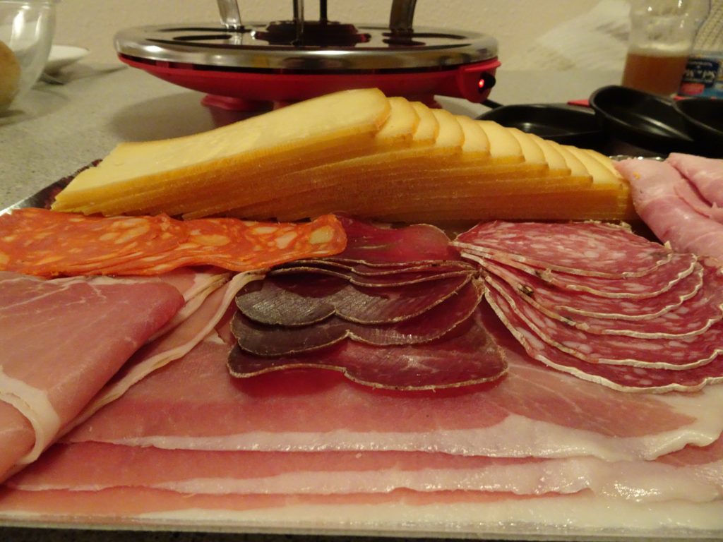 fromage-raclette-charcuterie