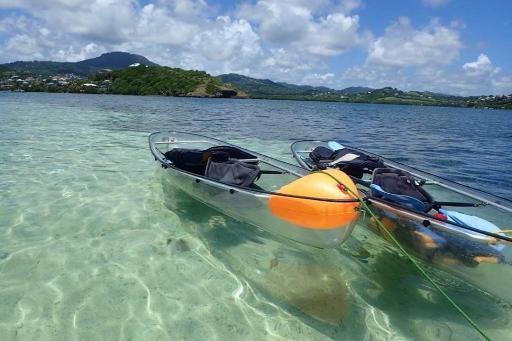faire-du-kayak-fond-transparent-en-martinique
